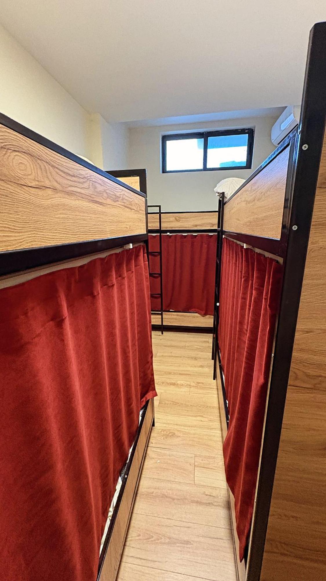 Hostel Chilli Tirana Kültér fotó